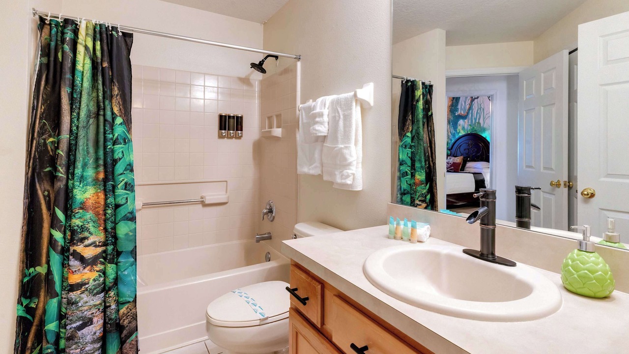 Photo of Bathroom in Seasons