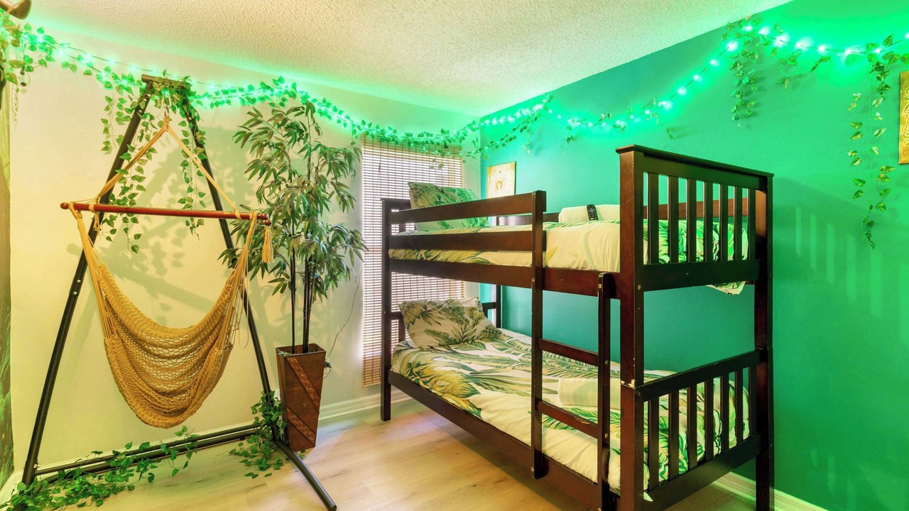 Photo of Bedroom in Seasons