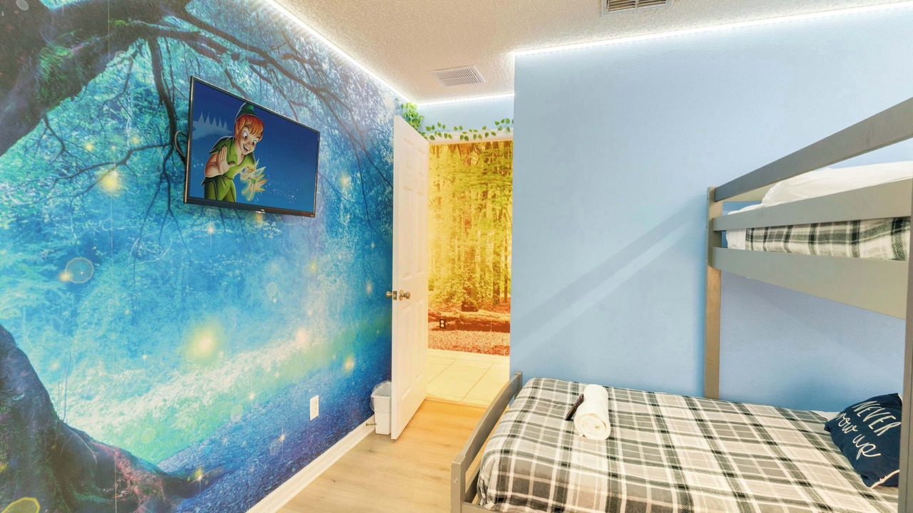 Photo of Bedroom in Seasons