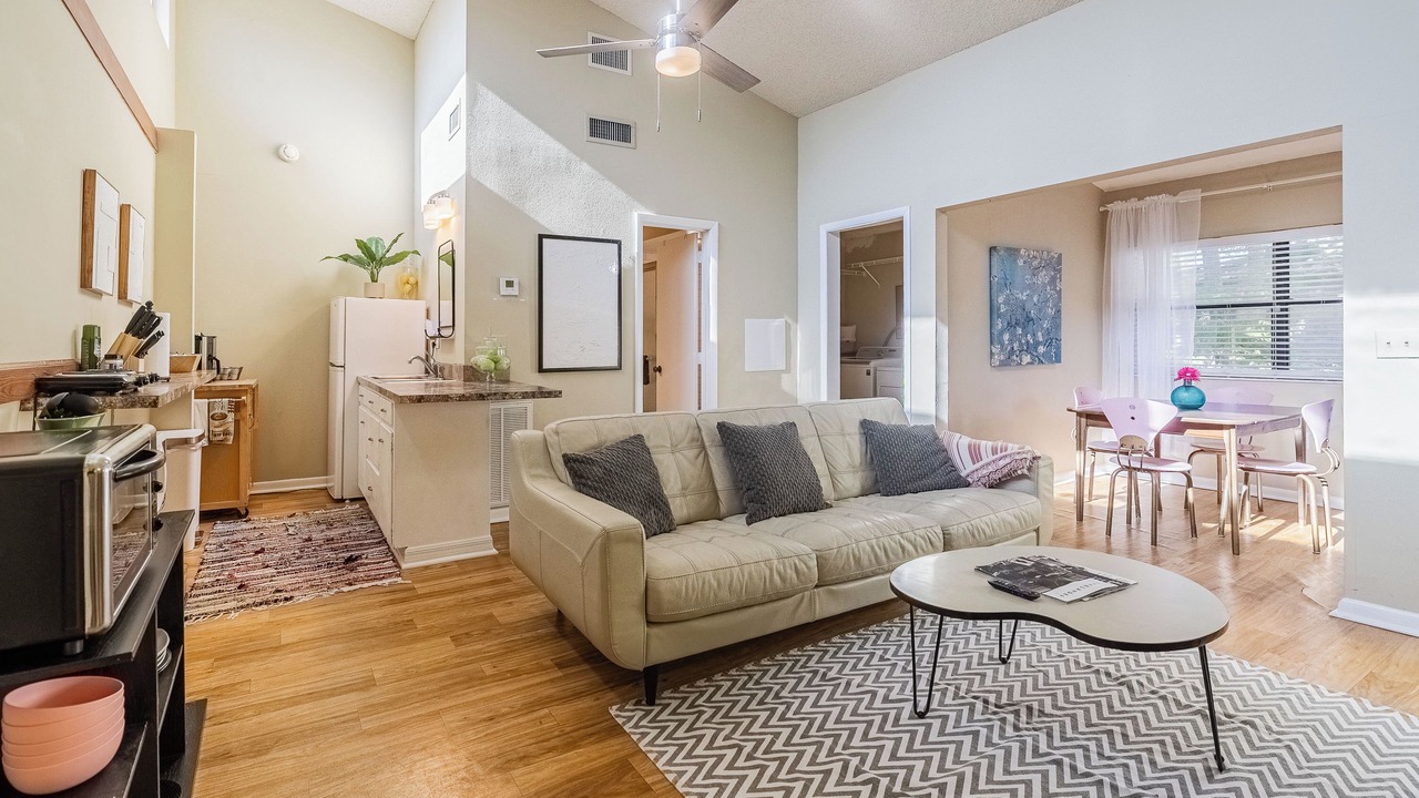 Photo of Livingroom in Lakeland