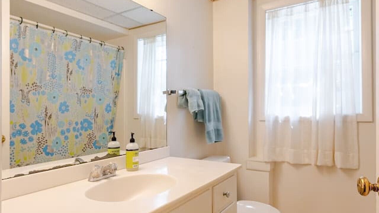 Photo of Bathroom in Venable