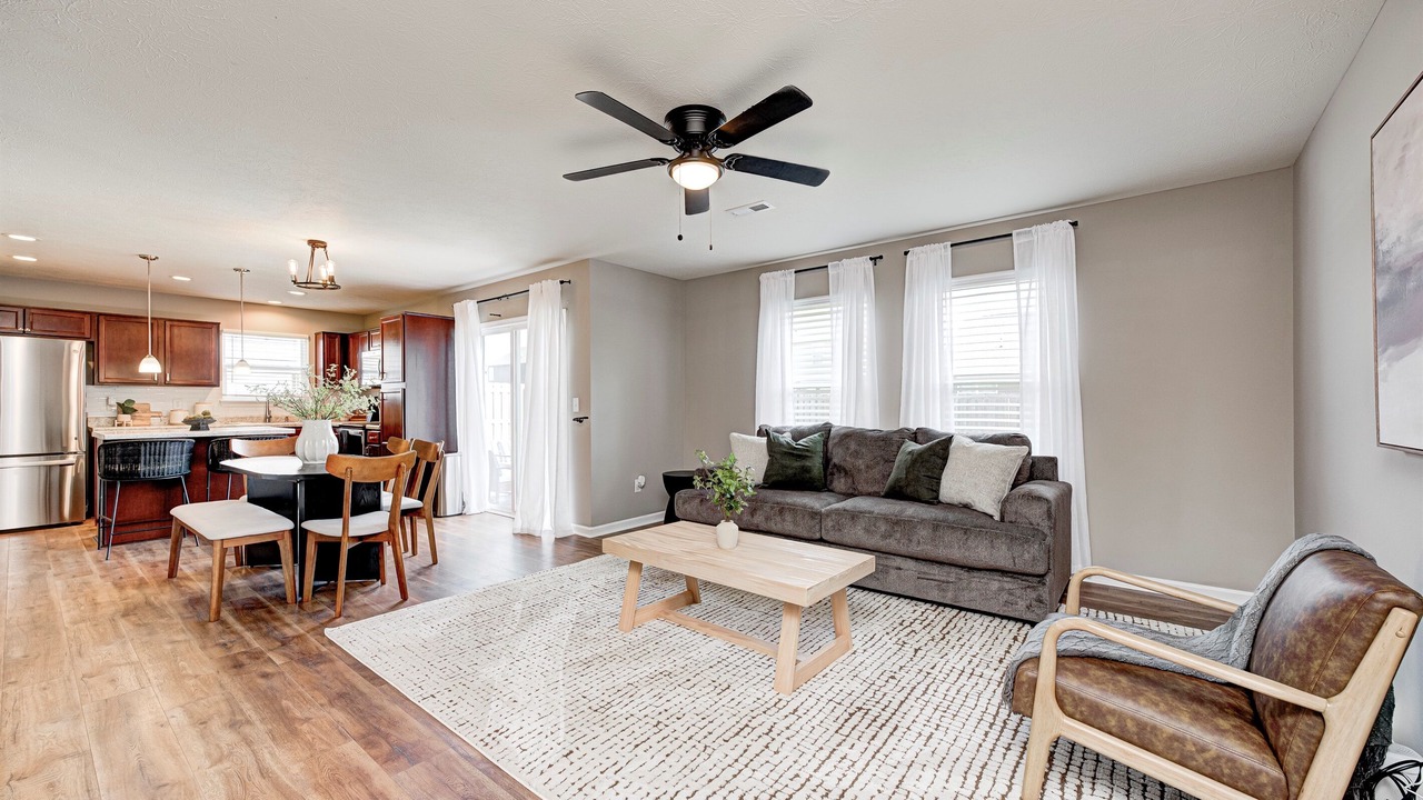 Photo of Livingroom in Greenfield