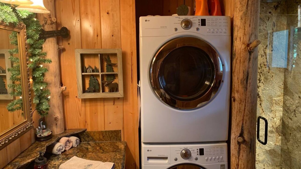 Photo of Bathroom in Strawberry