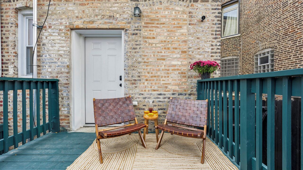 Photo of Patio Balcony in Bronzeville