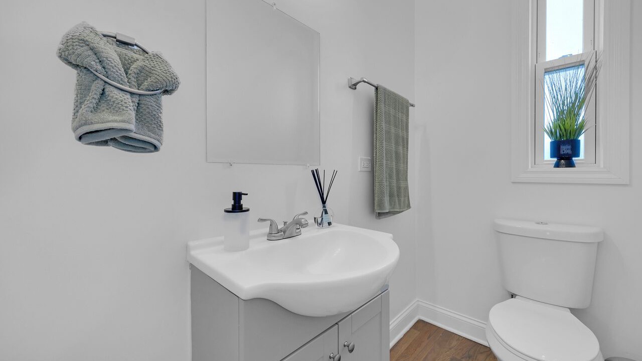 Photo of Bathroom in Bronzeville