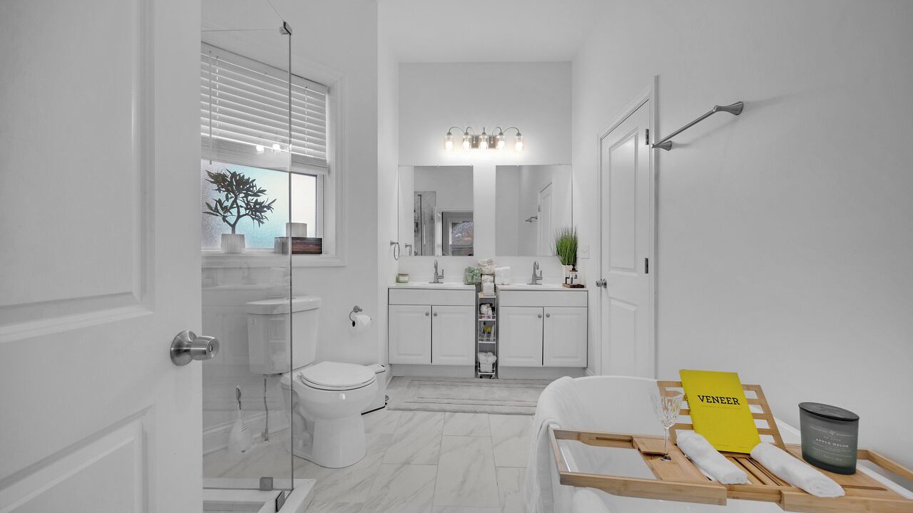 Photo of Bathroom in Bronzeville