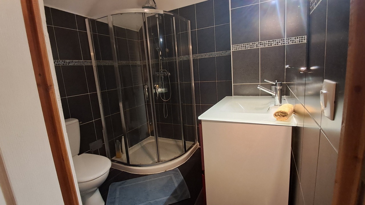 Photo of Bathroom in Poligny