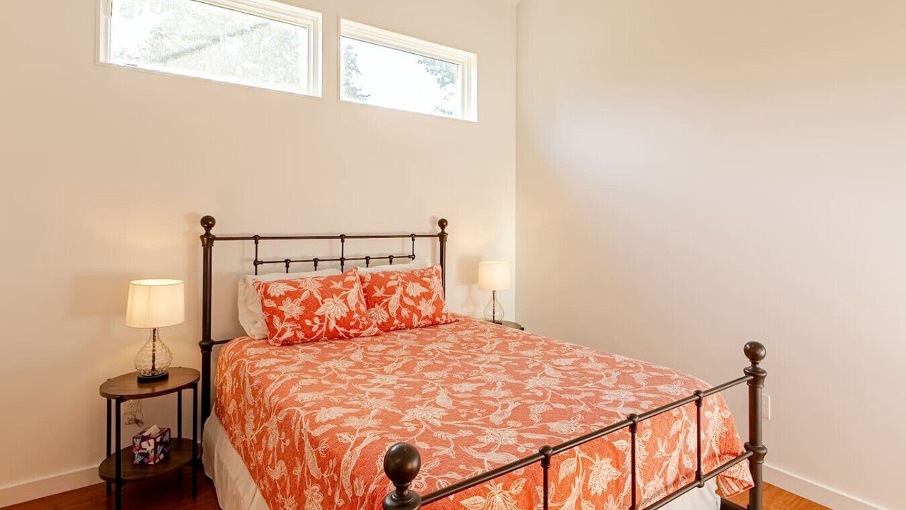 Photo of Bedroom in North Downtown