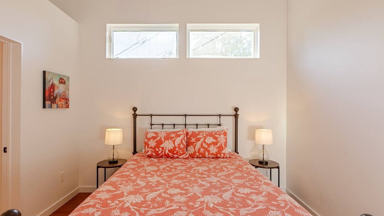 Photo of Bedroom in North Downtown