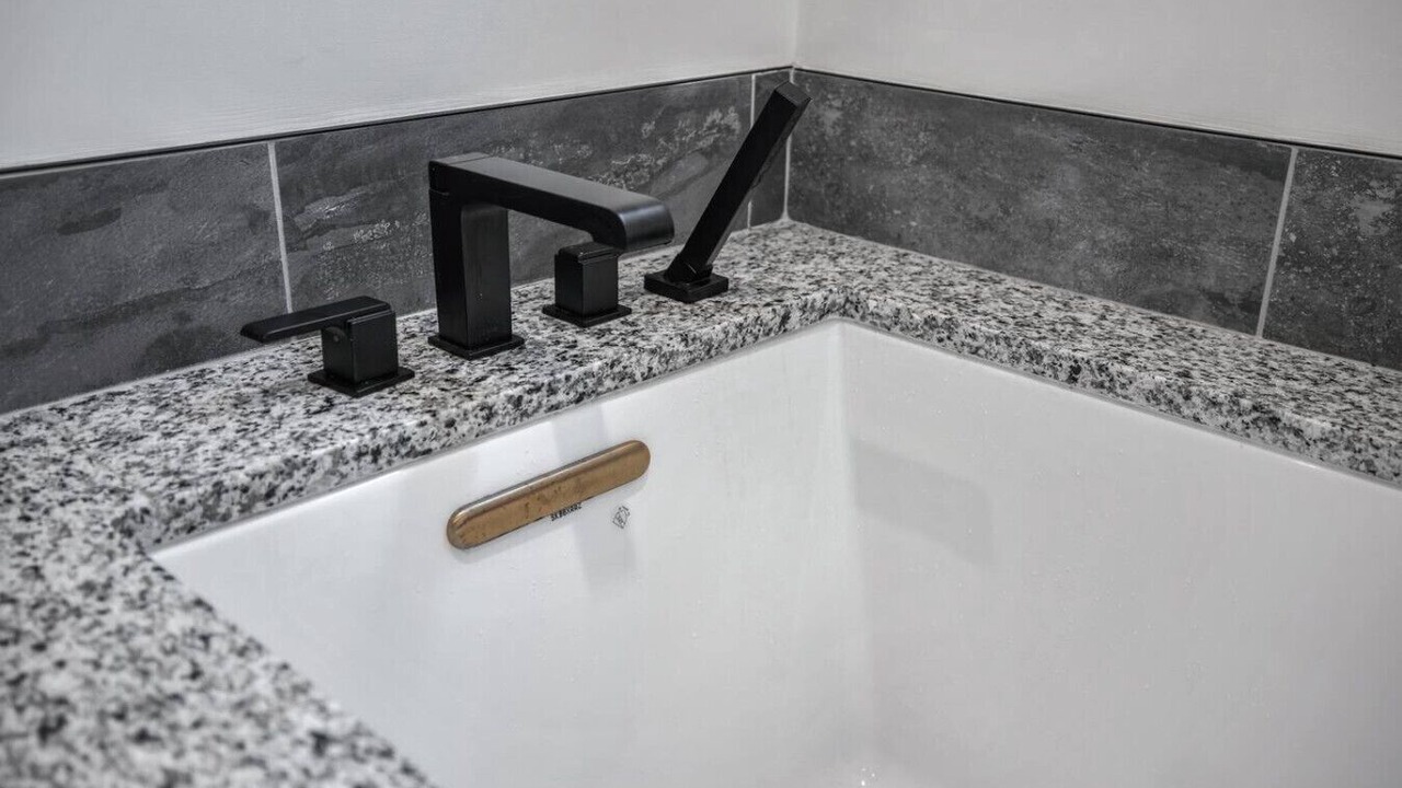 Photo of Bathroom in Woolen Mills