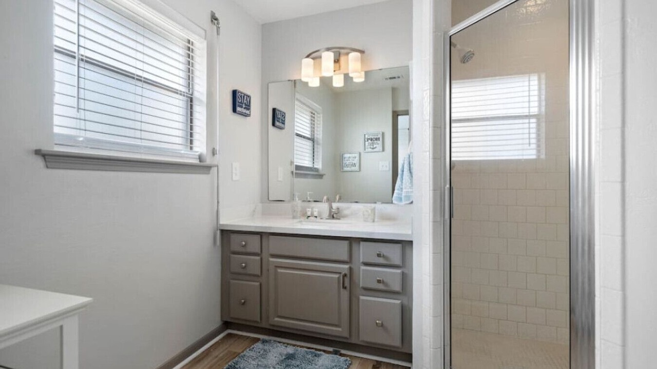 Photo of Bathroom in Pointe San Luis