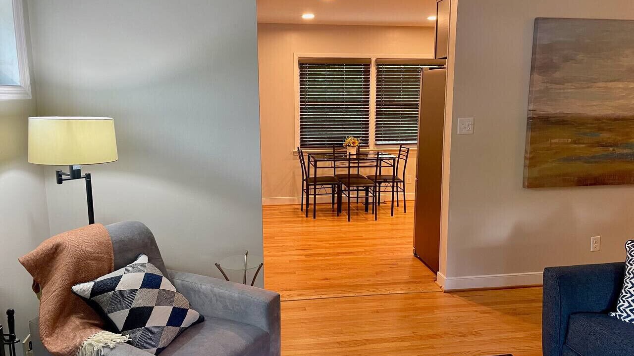 Photo of Livingroom in Locust Grove