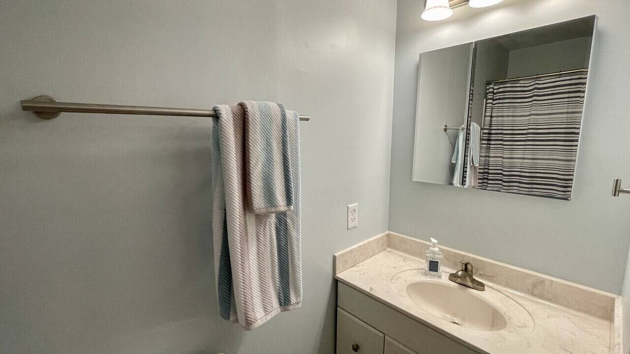 Photo of Bathroom in Locust Grove