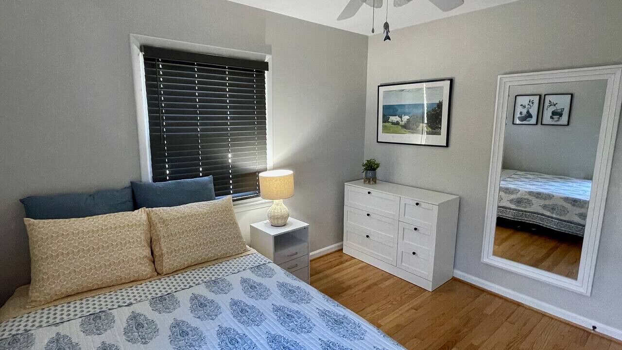 Photo of Bedroom in Locust Grove