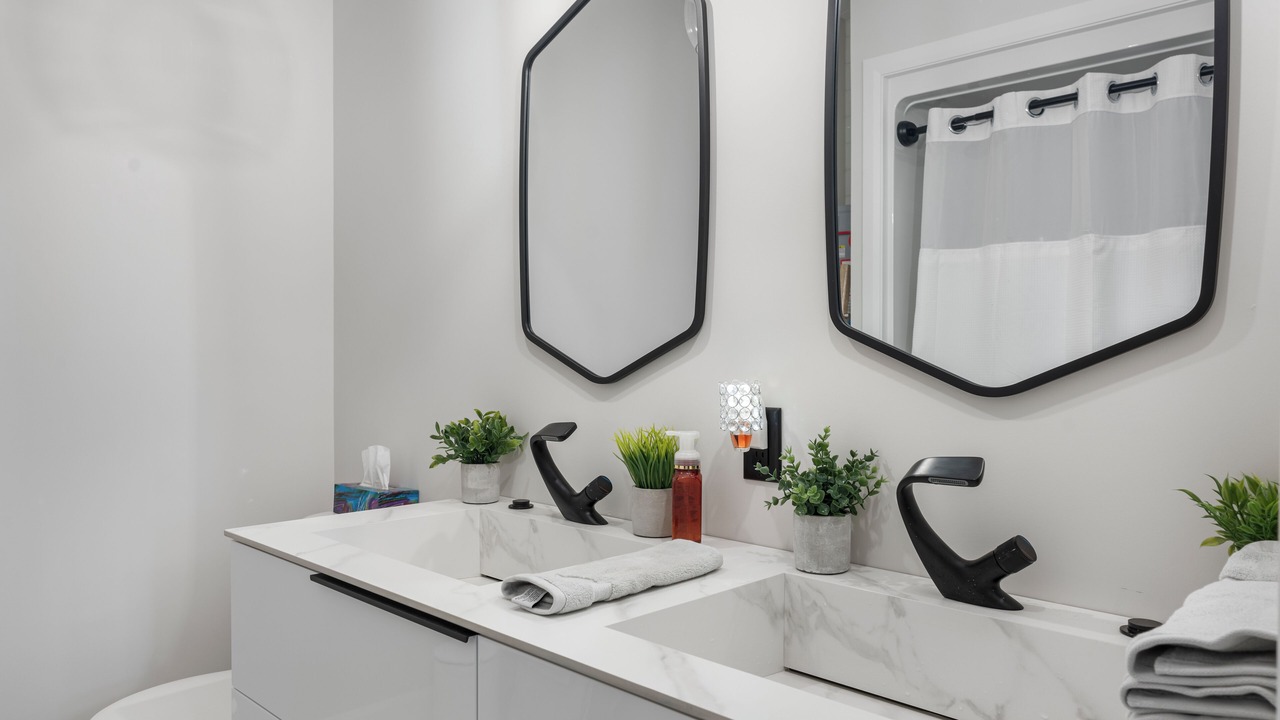 Photo of Bathroom in Sainte-Anne-de-Kent