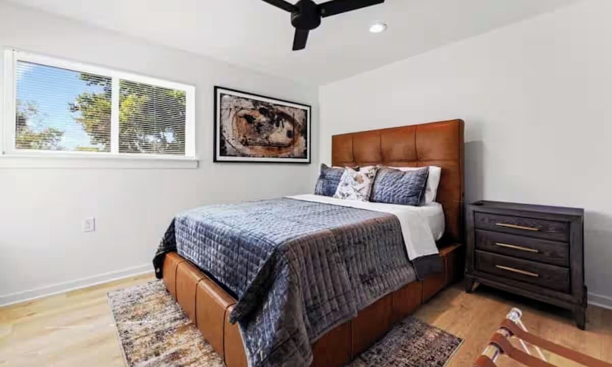 Photo of Bedroom in University