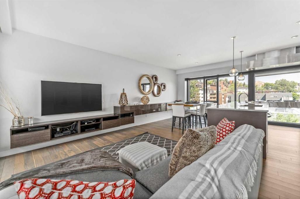 Photo of Livingroom in Crescent Heights