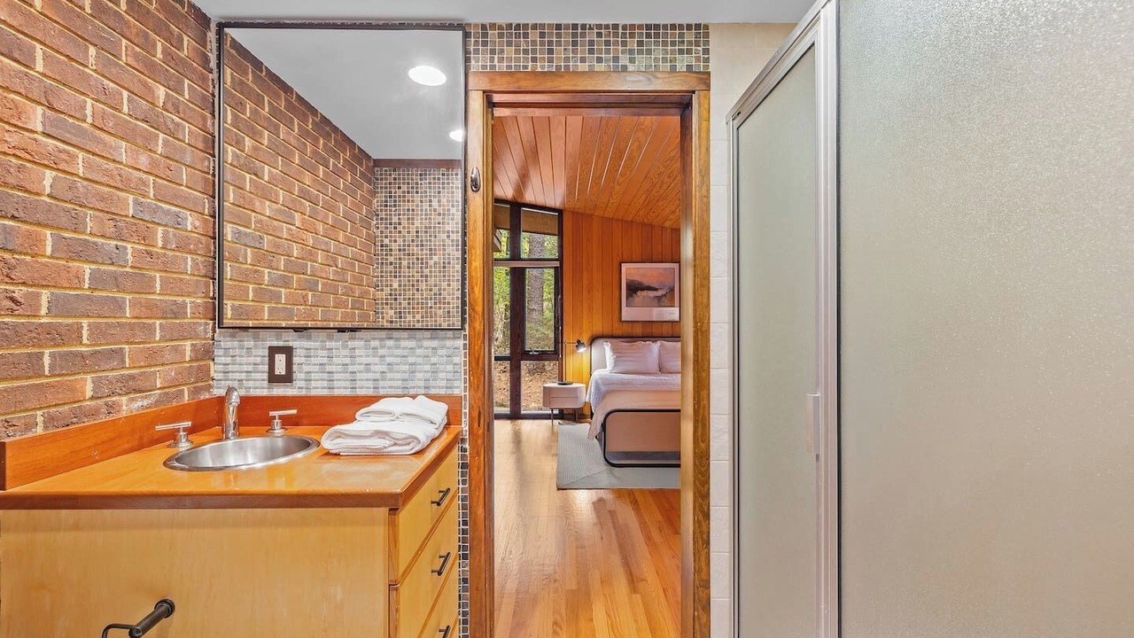 Photo of Bedroom in Chapel Hill