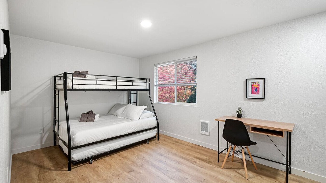 Photo of Bedroom in Everett