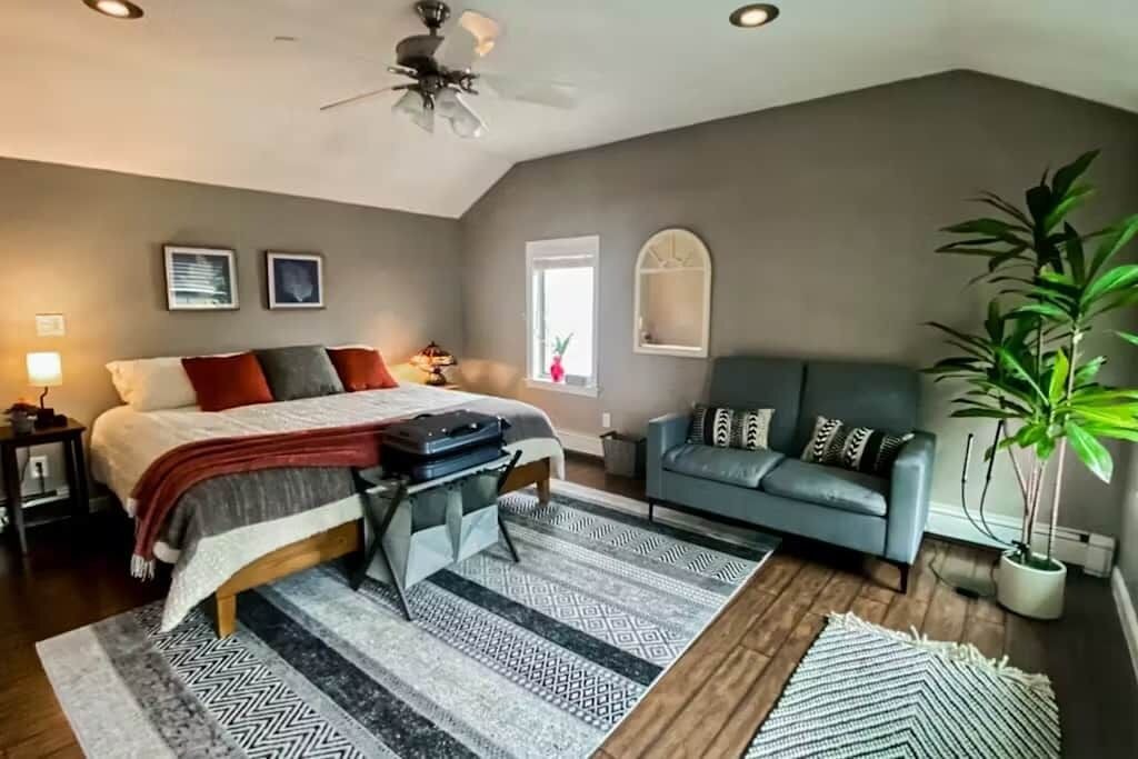 Photo of Others in Pittsfield