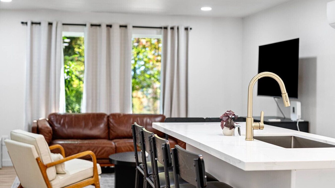 Photo of Others in Everett