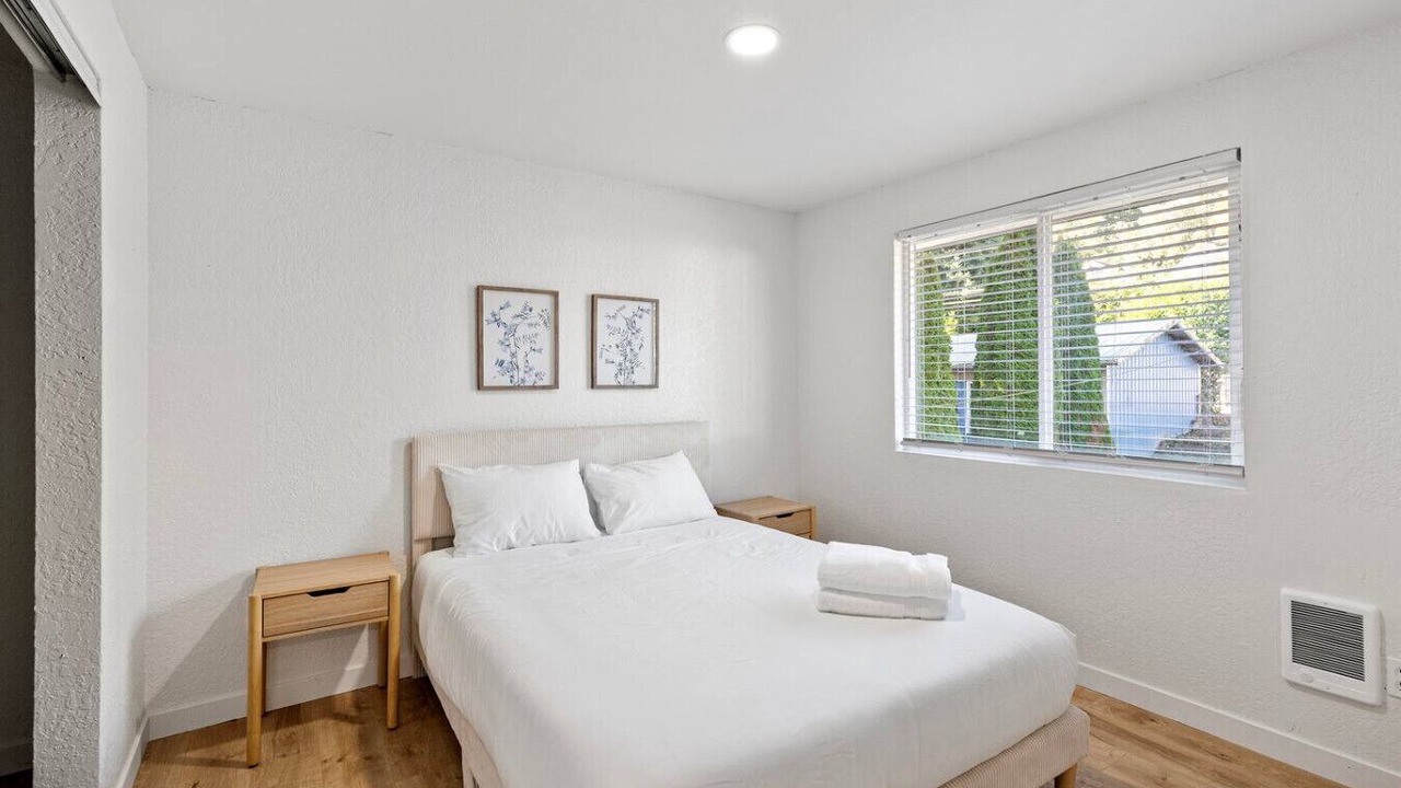 Photo of Bedroom in Everett