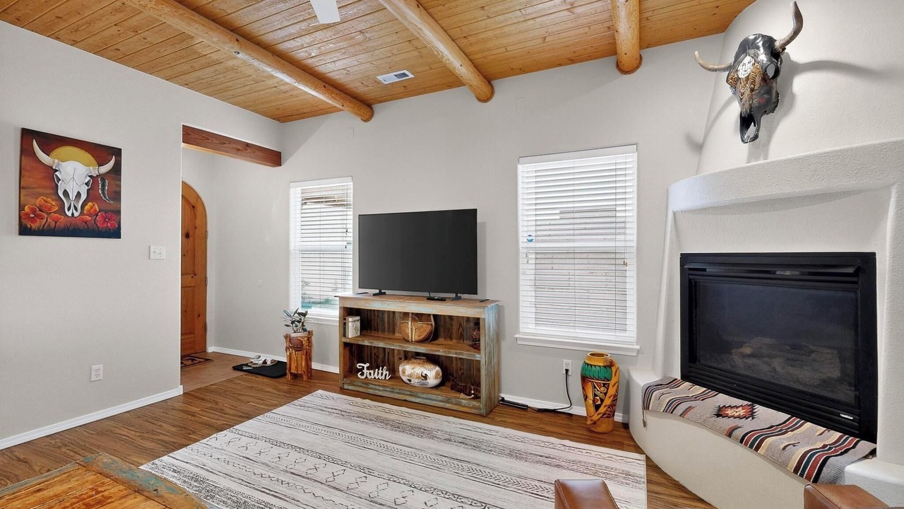 Photo of Livingroom in Rio Rancho