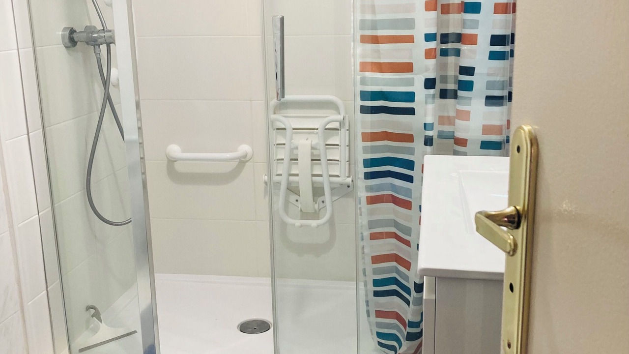 Photo of Bathroom in Castelnau-le-Lez