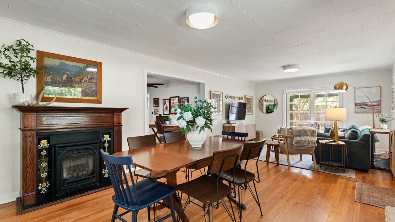 Photo of Livingroom in Baker City