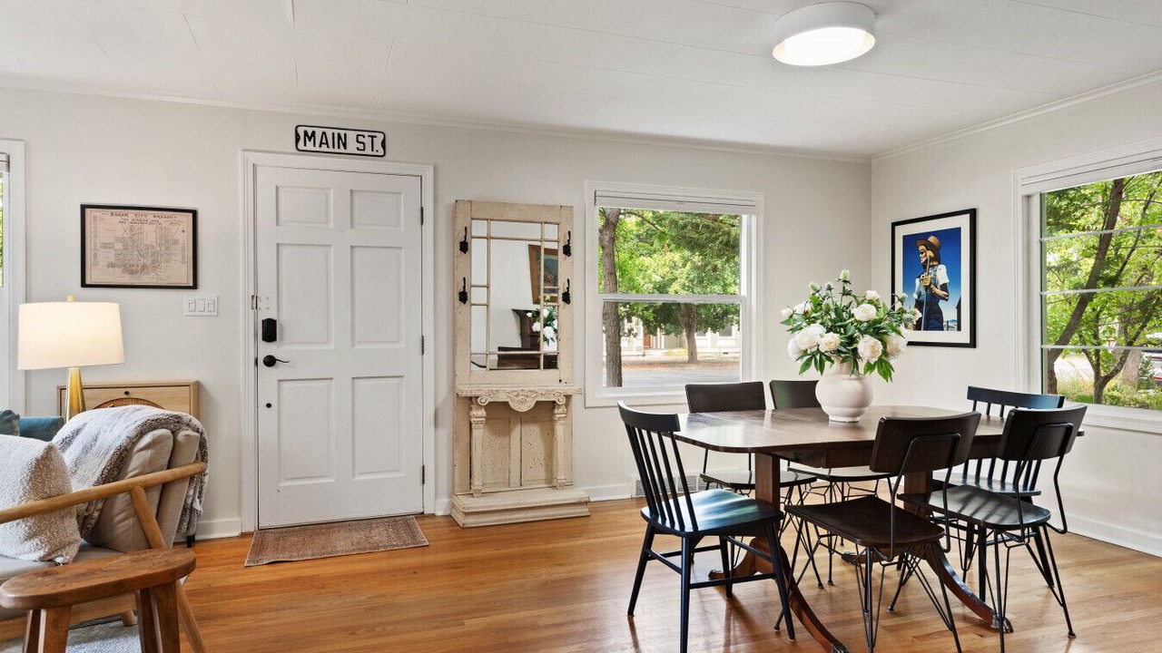 Photo of Bedroom in Baker City