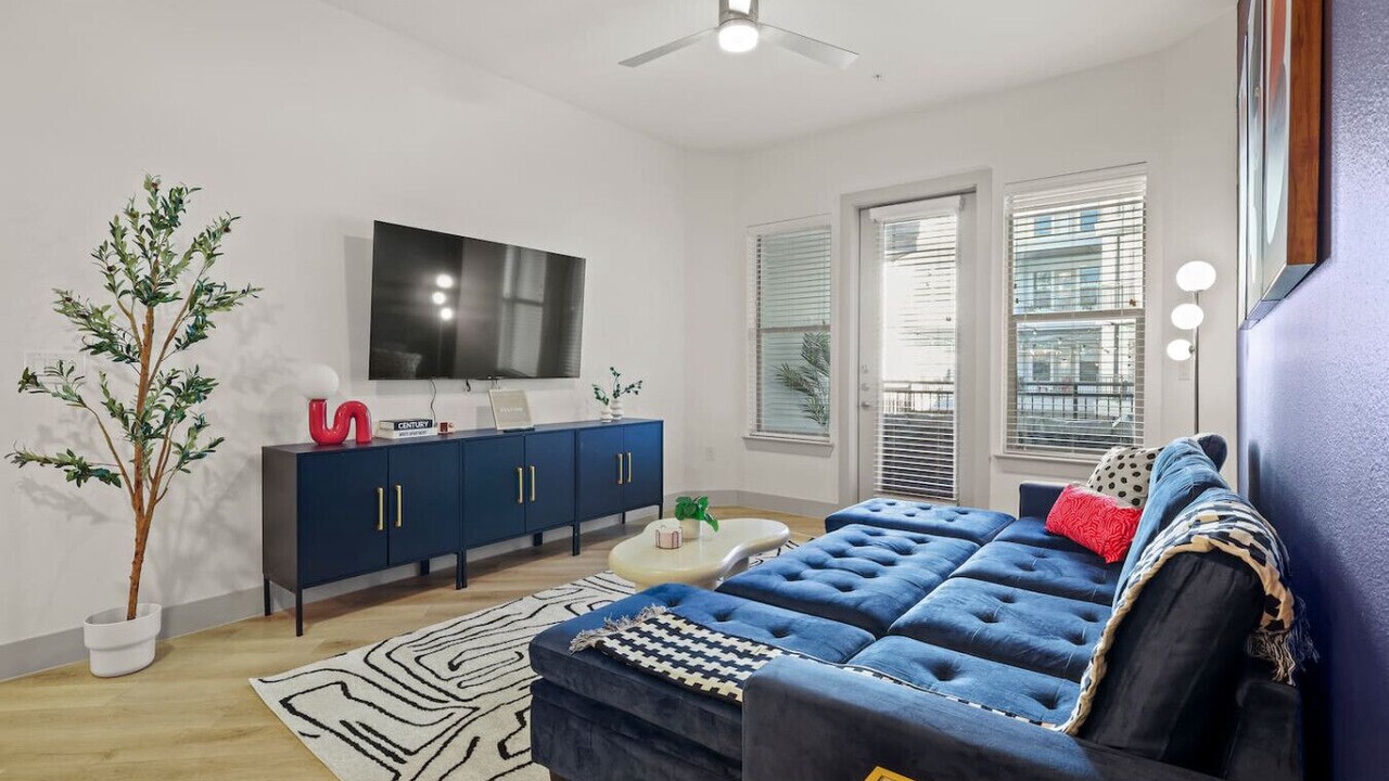 Photo of Livingroom in Far North Dallas