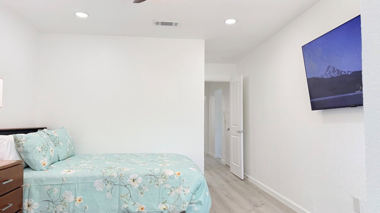Photo of Bedroom in West Arlington