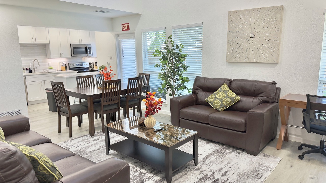 Photo of Livingroom in West Arlington
