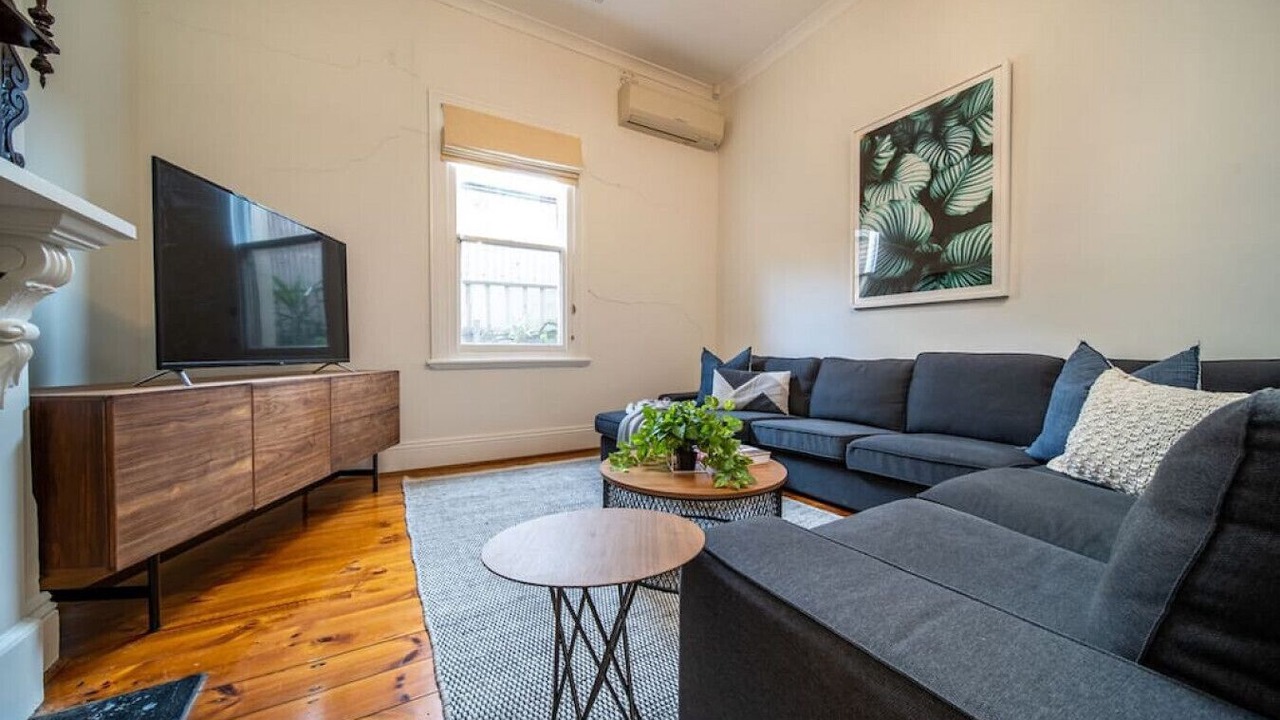 Photo of Livingroom in Adelaide Central Business District