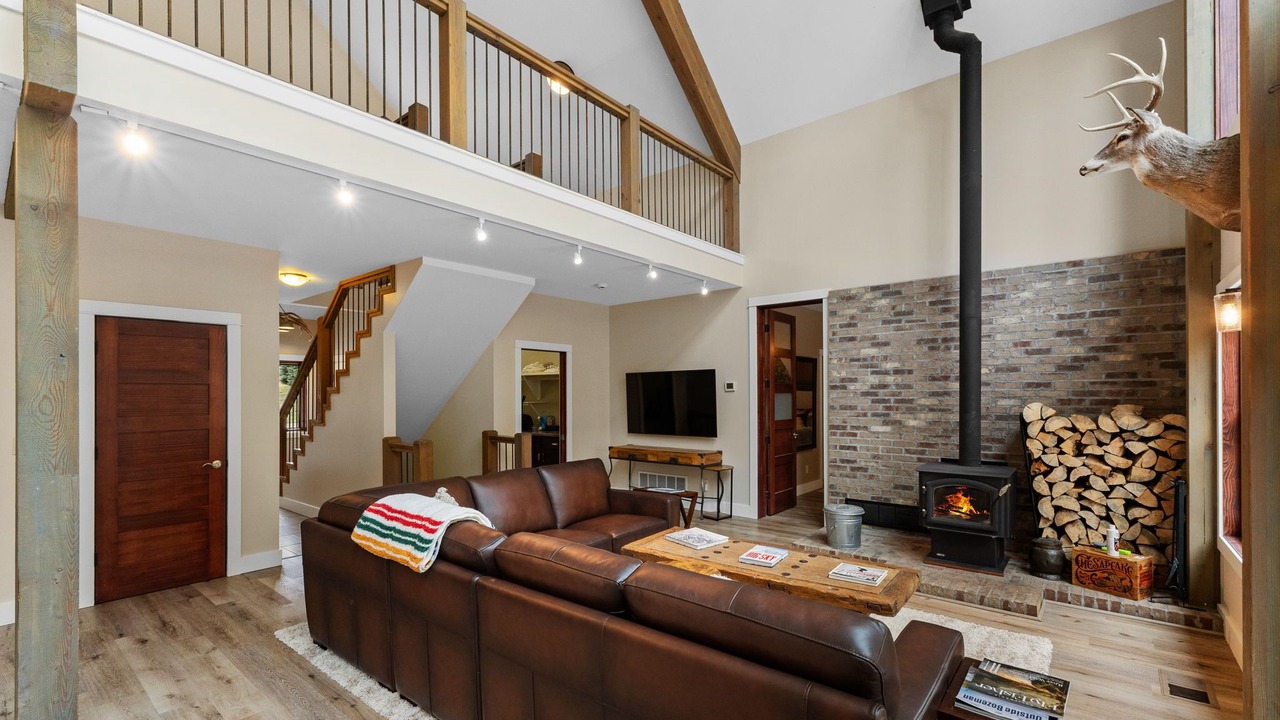 Photo of Livingroom in Gallatin Gateway