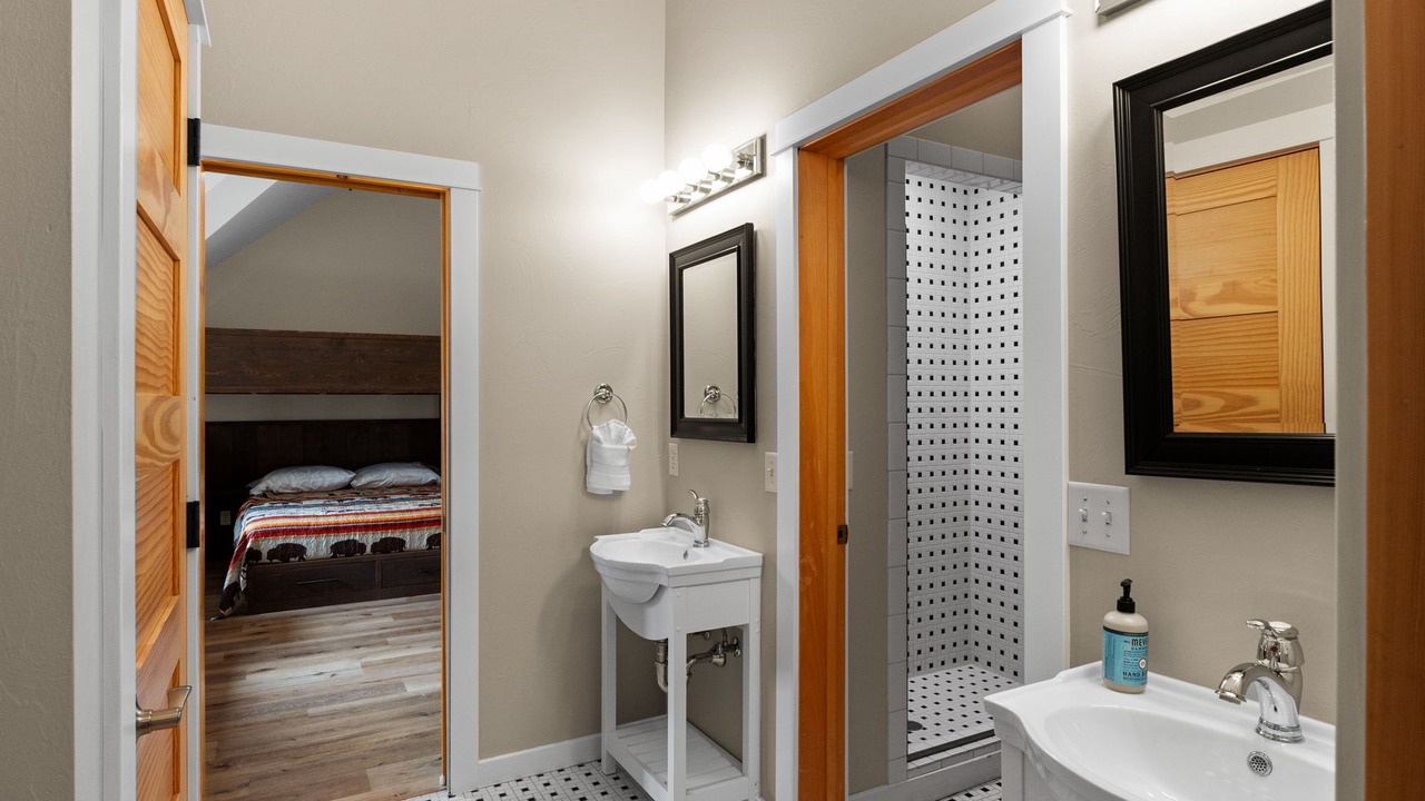 Photo of Bathroom in Gallatin Gateway