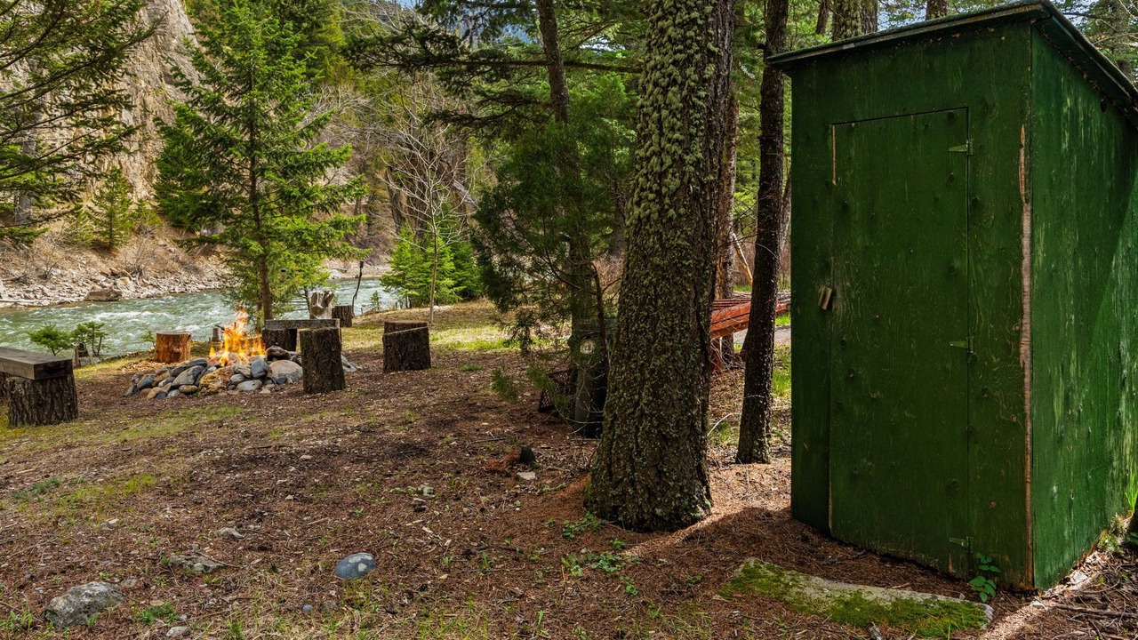 Photo of Others in Gallatin Gateway