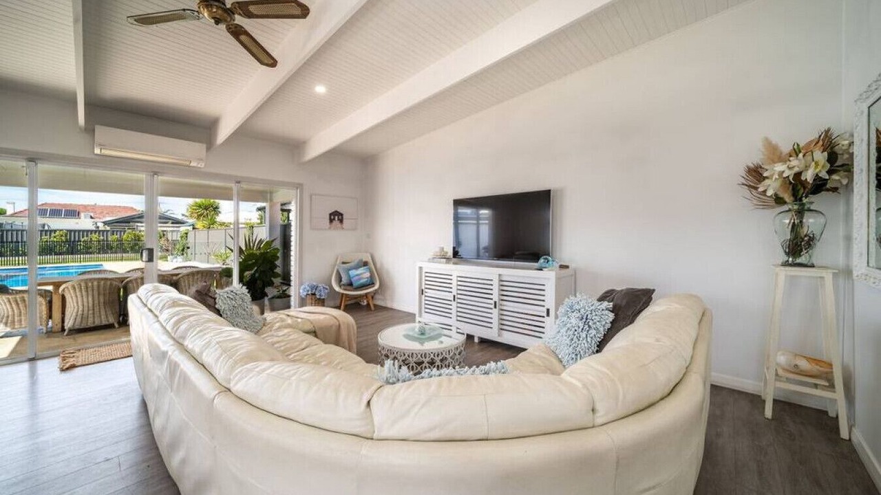 Photo of Livingroom in Glenelg East