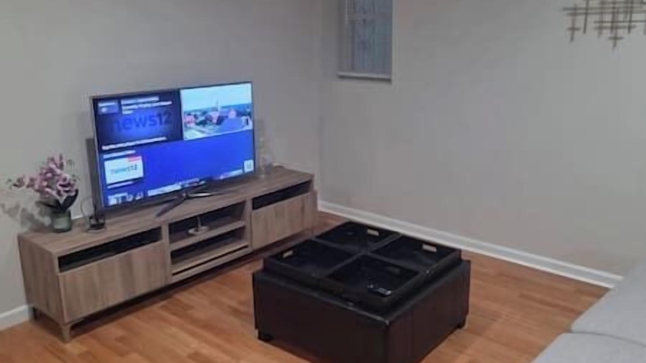 Photo of Livingroom in Ironbound District