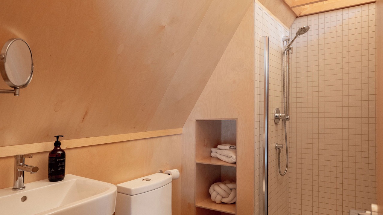 Photo of Bathroom in Chertsey