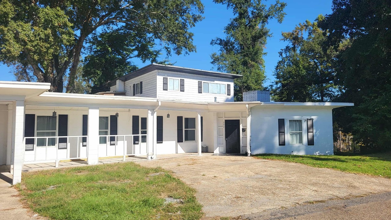 Photo of Outdoor in Monroe