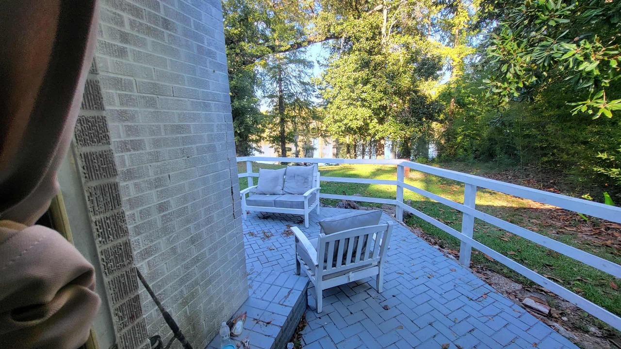 Photo of Patio Balcony in Monroe