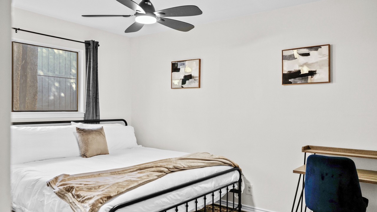 Photo of Bedroom in Waters Park