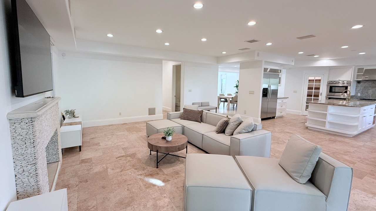 Photo of Livingroom in Sherman Oaks