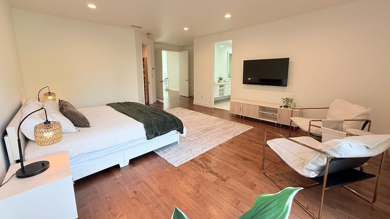Photo of Bedroom in Sherman Oaks