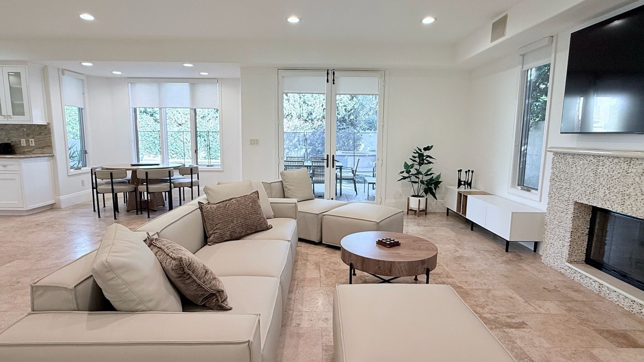 Photo of Livingroom in Sherman Oaks