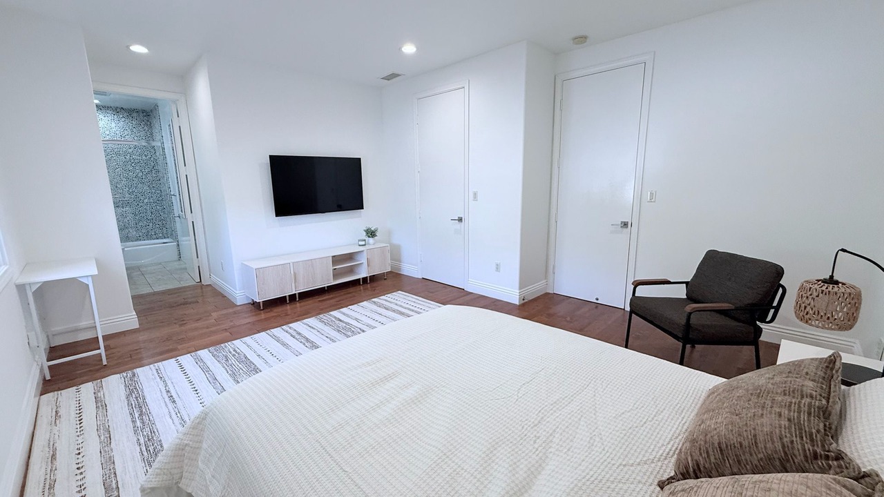 Photo of Bedroom in Sherman Oaks