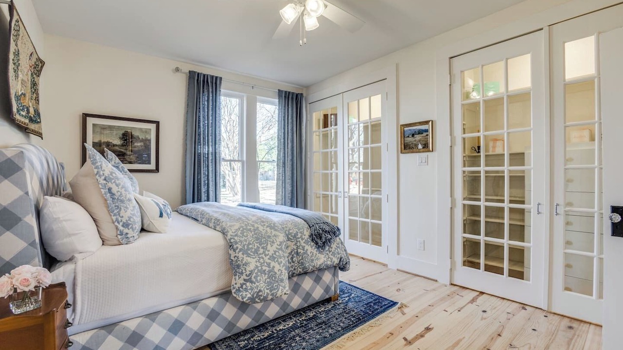 Photo of Bedroom in Rockwall