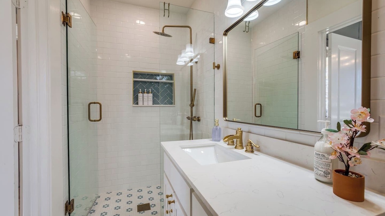 Photo of Bathroom in Rockwall