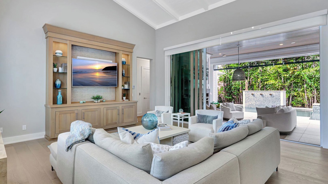 Photo of Livingroom in Old Naples